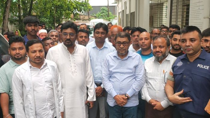 চান্দিনা উপজেলা স্বাস্থ্য কমপ্লেক্স ১০০ শয্যা উন্নীত করার পাশাপাশি সব ধরণের উন্নয়নের আশ্বাস দিলেন স্বাস্থ্যমন্ত্রী